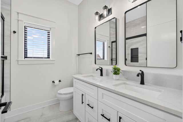 1305 NW 28th Street, Grimes, IA 50111