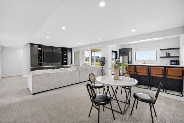 1305 NW 28th Street, Grimes, IA 50111