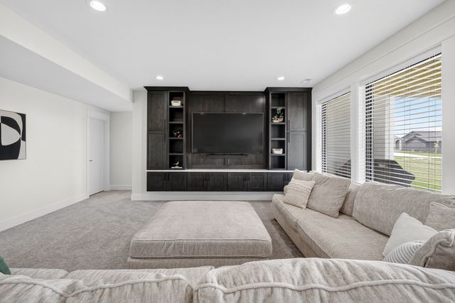 1305 NW 28th Street, Grimes, IA 50111