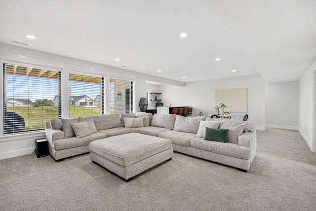 1305 NW 28th Street, Grimes, IA 50111