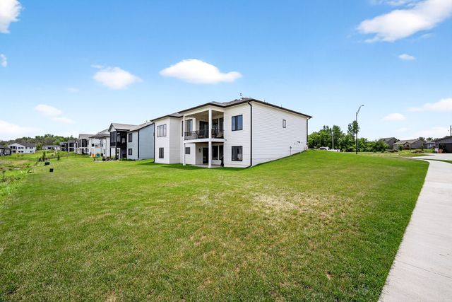 1305 NW 28th Street, Grimes, IA 50111