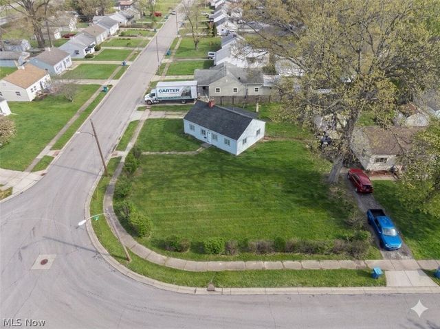 4061 Gregus Avenue, Lorain, OH 44055