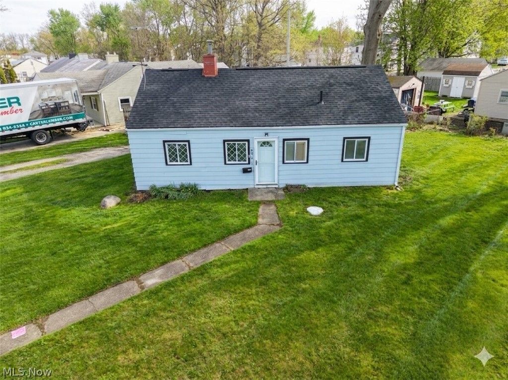 4061 Gregus Avenue, Lorain, OH 44055