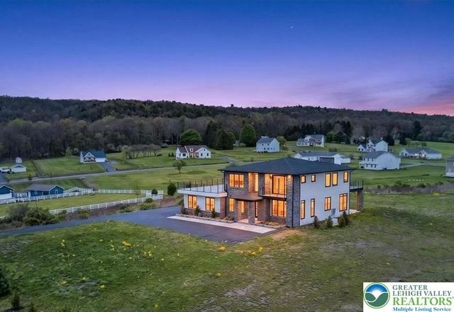 1160 Dayne Drive, Towamensing Twp, PA 18235
