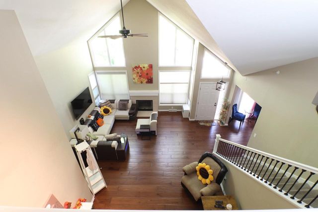 14241 W Waterford Square DRIVE, New Berlin, WI 53151