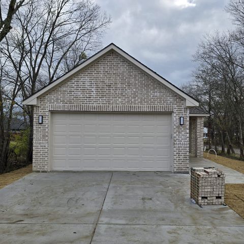 1227 Rosemary Street, Greenville, TX 75401