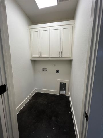 1227 Rosemary Street, Greenville, TX 75401