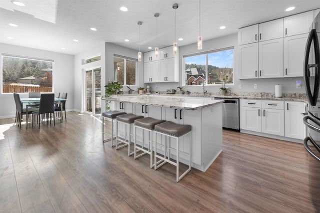 11625 N Alberta Ln, Spokane, WA 99218