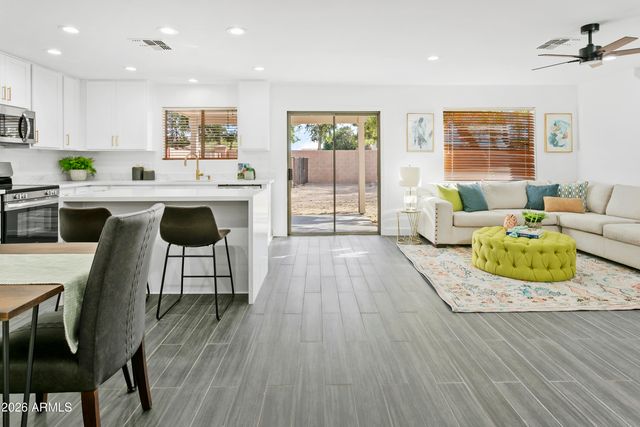 1591 E BRADSTOCK Way, San Tan Valley, AZ 85140