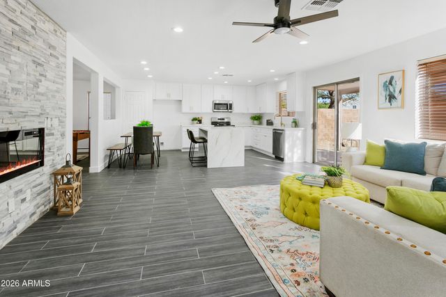 1591 E BRADSTOCK Way, San Tan Valley, AZ 85140