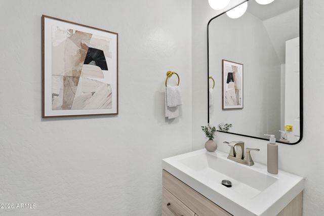 1591 E BRADSTOCK Way, San Tan Valley, AZ 85140