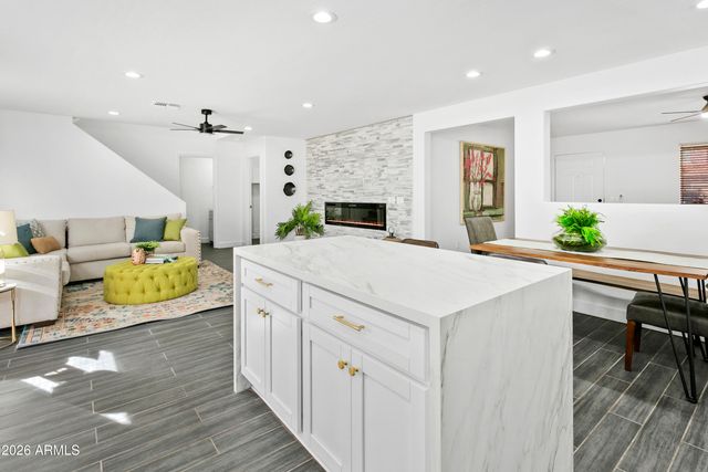 1591 E BRADSTOCK Way, San Tan Valley, AZ 85140