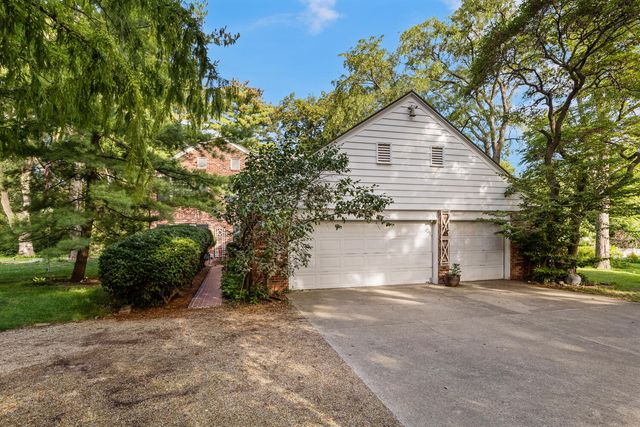 812 Dodds Drive, Champaign, IL 61820