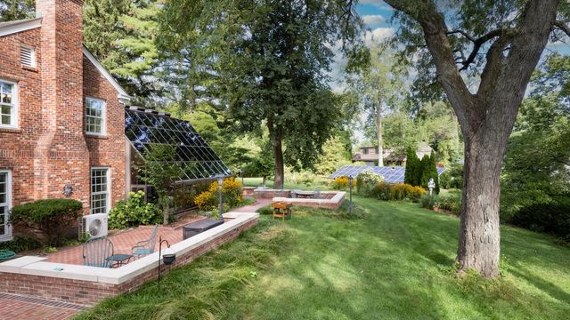 812 Dodds Drive, Champaign, IL 61820