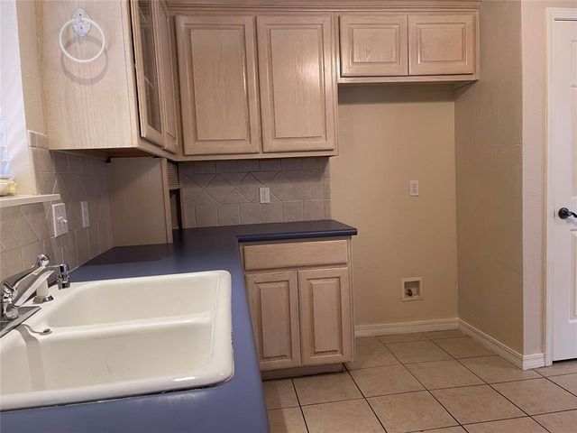 9621 Montclaire Drive, Midwest City, OK 73130