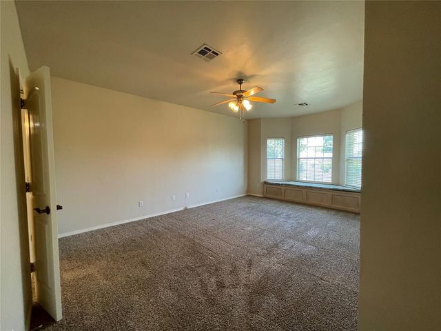 9621 Montclaire Drive, Midwest City, OK 73130