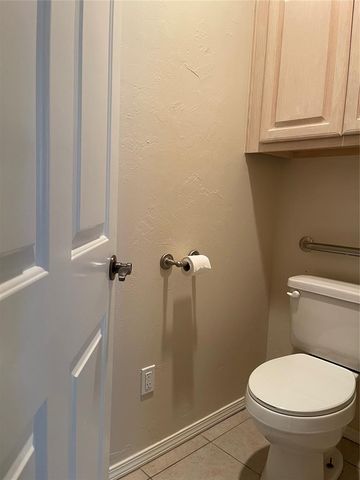 9621 Montclaire Drive, Midwest City, OK 73130