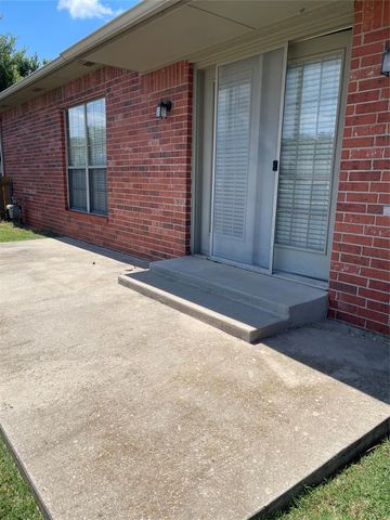9621 Montclaire Drive, Midwest City, OK 73130