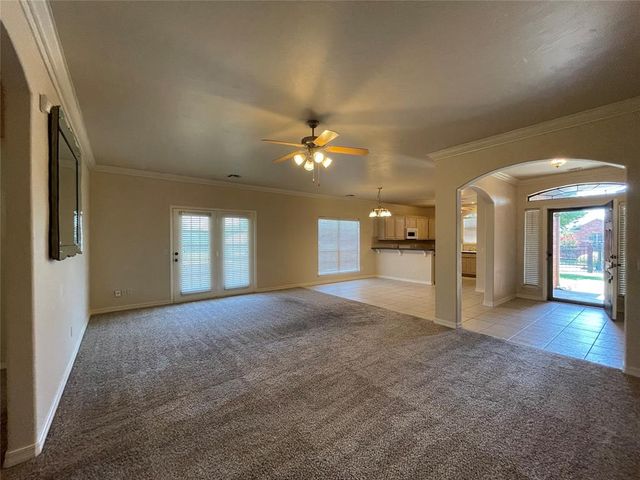 9621 Montclaire Drive, Midwest City, OK 73130