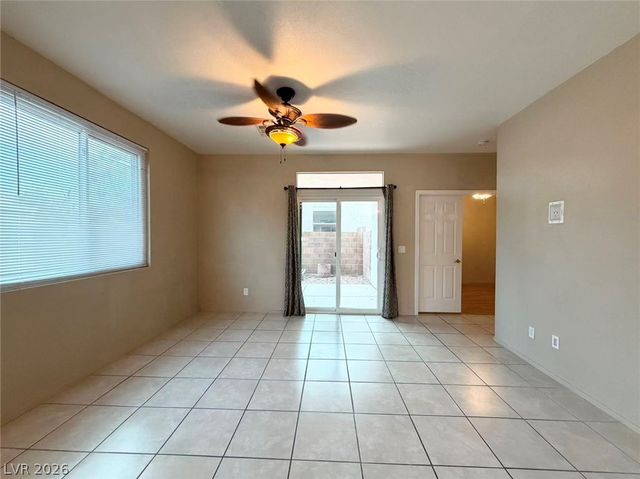 2569 Swans Chance Avenue, Henderson, NV 89052