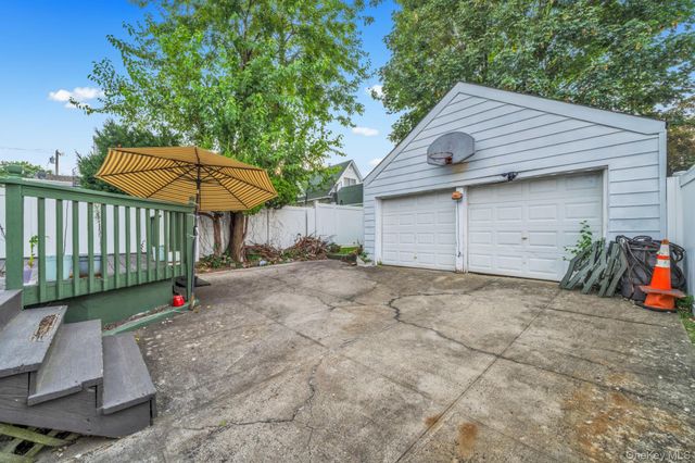 1442 Woolworth Street, Elmont, NY 11003