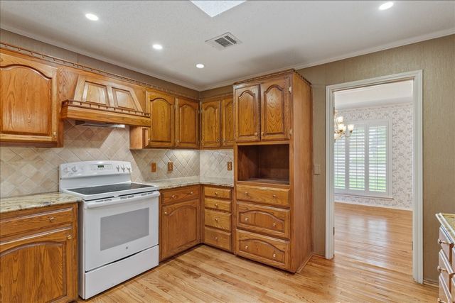 3501 Greenleaf Drive, Waco, TX 76710