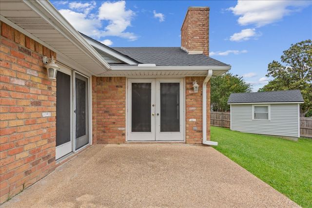 3501 Greenleaf Drive, Waco, TX 76710