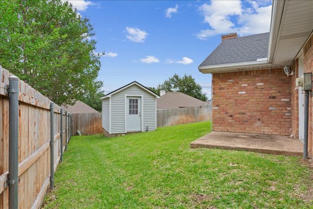 3501 Greenleaf Drive, Waco, TX 76710