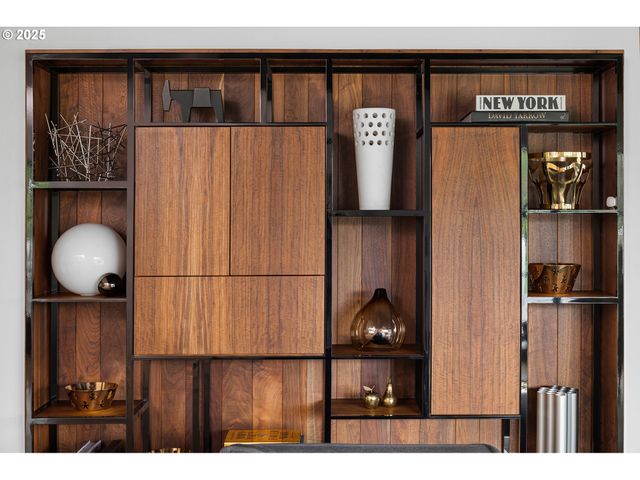 7307 Nw PENRIDGE Rd, Portland, OR 97229