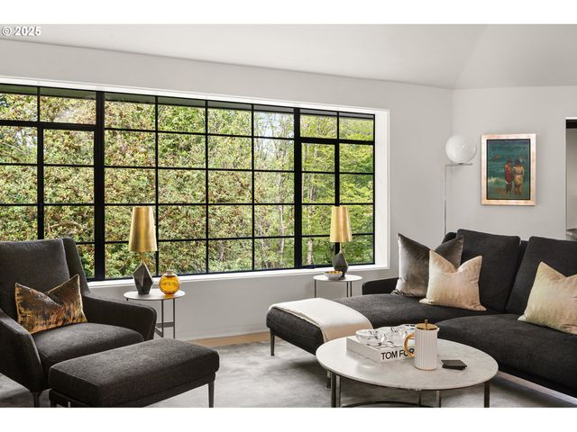 7307 Nw PENRIDGE Rd, Portland, OR 97229