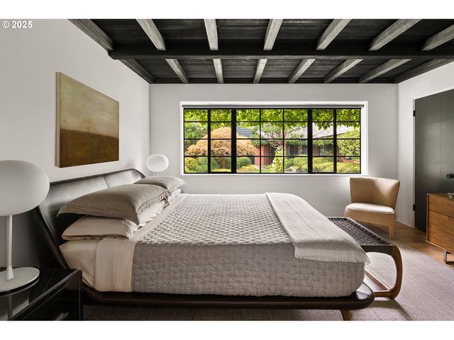 7307 Nw PENRIDGE Rd, Portland, OR 97229