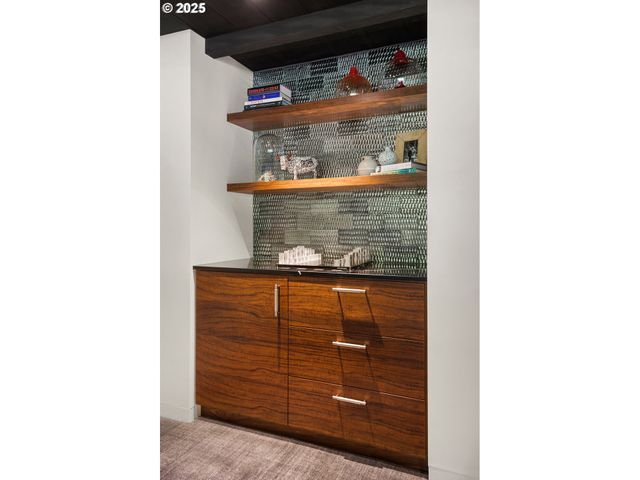 7307 Nw PENRIDGE Rd, Portland, OR 97229