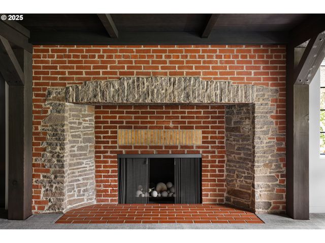 7307 Nw PENRIDGE Rd, Portland, OR 97229