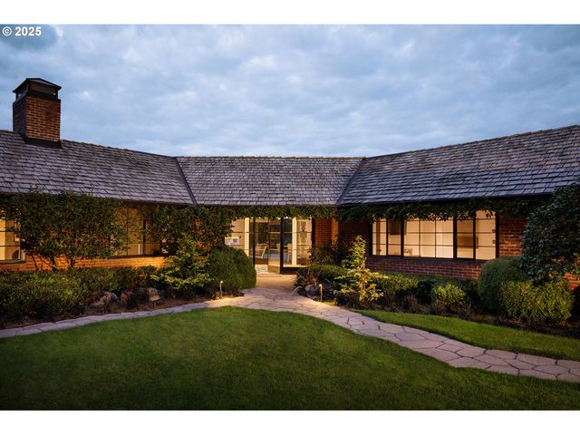 7307 Nw PENRIDGE Rd, Portland, OR 97229