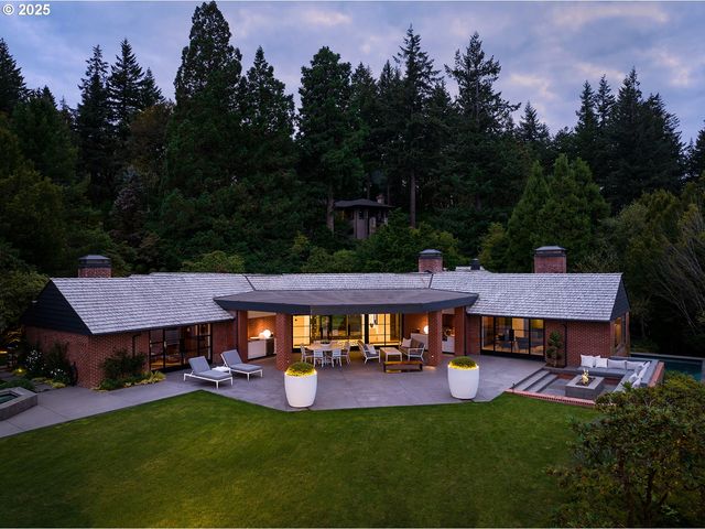 7307 Nw PENRIDGE Rd, Portland, OR 97229