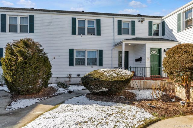 494 S Ocean Avenue 1M, Freeport, NY 11520