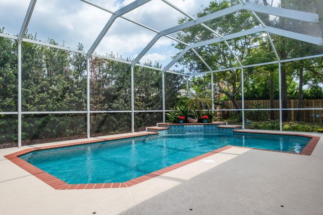 465 KNIGHT DRIVE, Tarpon Springs, FL 34688