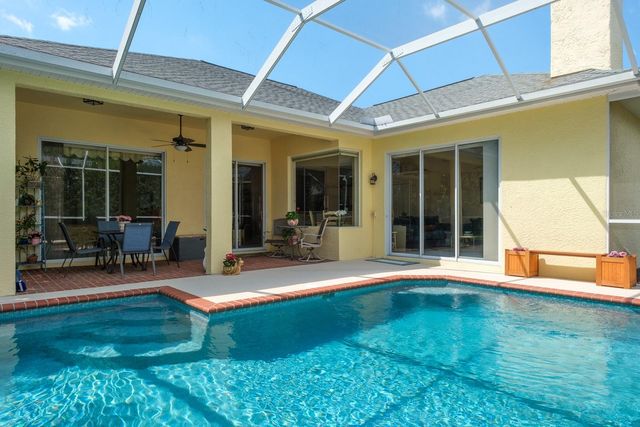 465 KNIGHT DRIVE, Tarpon Springs, FL 34688