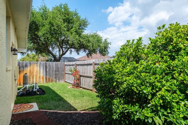 465 KNIGHT DRIVE, Tarpon Springs, FL 34688