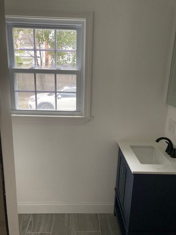 279 Pearl St, Fitchburg, MA 01420
