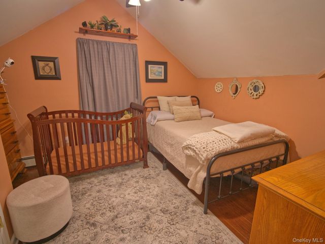 242 N 5th Street, Lindenhurst, NY 11757