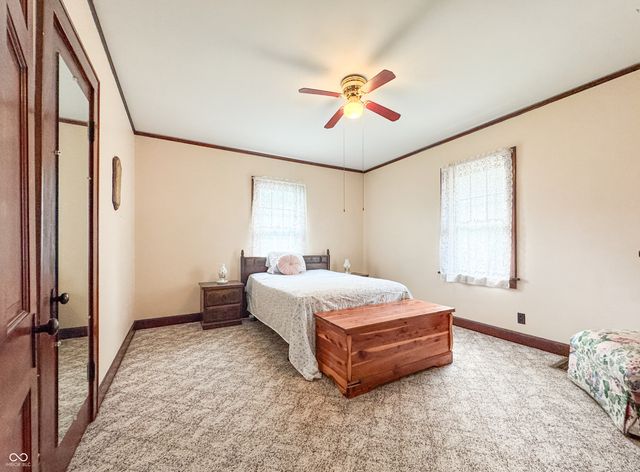 1335 S 20th Street, Terre Haute, IN 47803