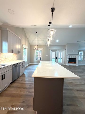 1538 Tsuga Drive, Alcoa, TN 37701