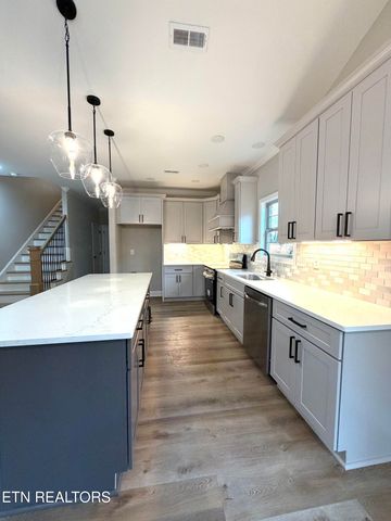 1538 Tsuga Drive, Alcoa, TN 37701