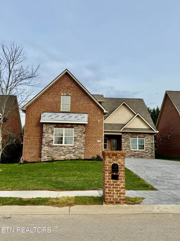 1538 Tsuga Drive, Alcoa, TN 37701