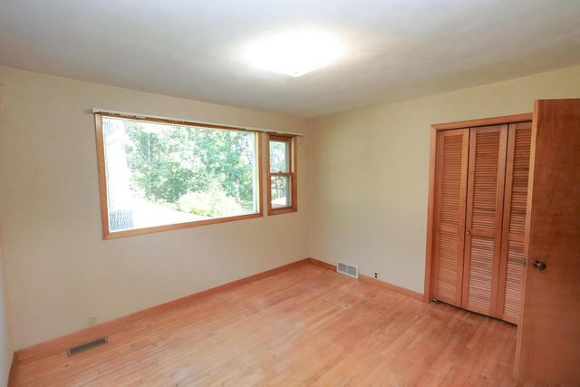 29222 Durand AVENUE, Burlington, WI 53105