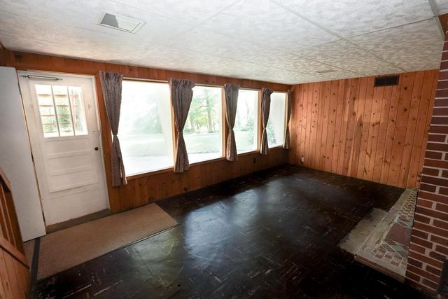 29222 Durand AVENUE, Burlington, WI 53105