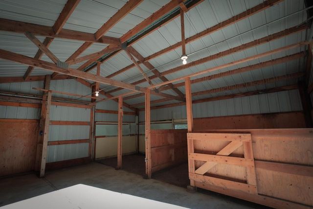 29222 Durand AVENUE, Burlington, WI 53105