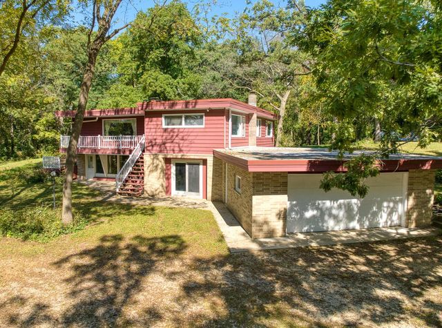 29222 Durand AVENUE, Burlington, WI 53105