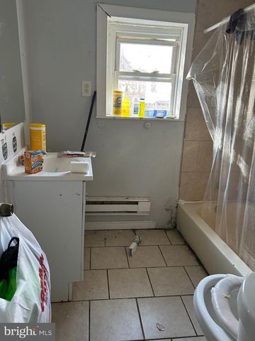 2072 E CLEMENTINE ST, Philadelphia, PA 19134